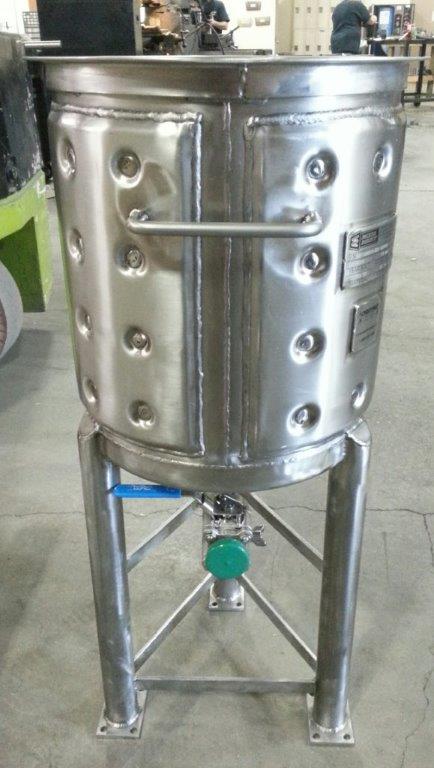 Small stainless portable tank with dimple jacket